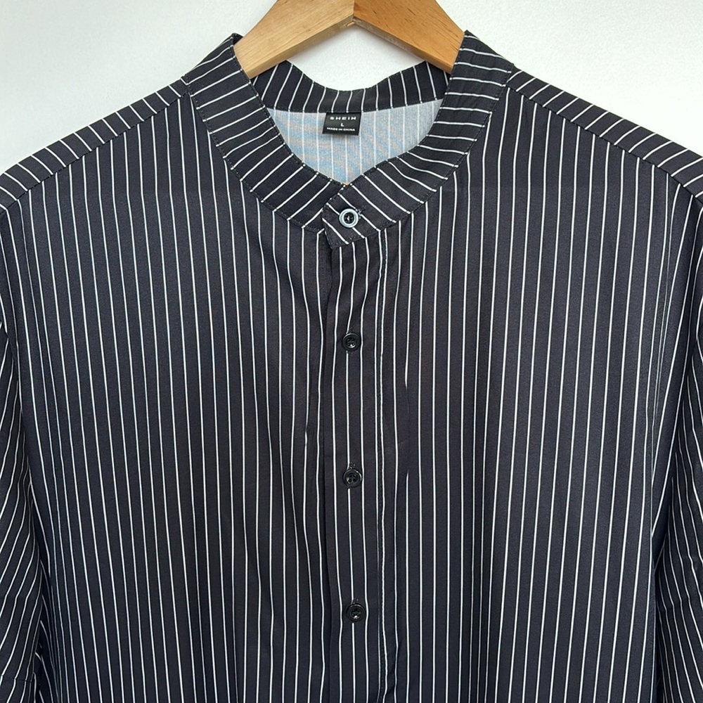 Men’s Romper large - Picture 2 of 5